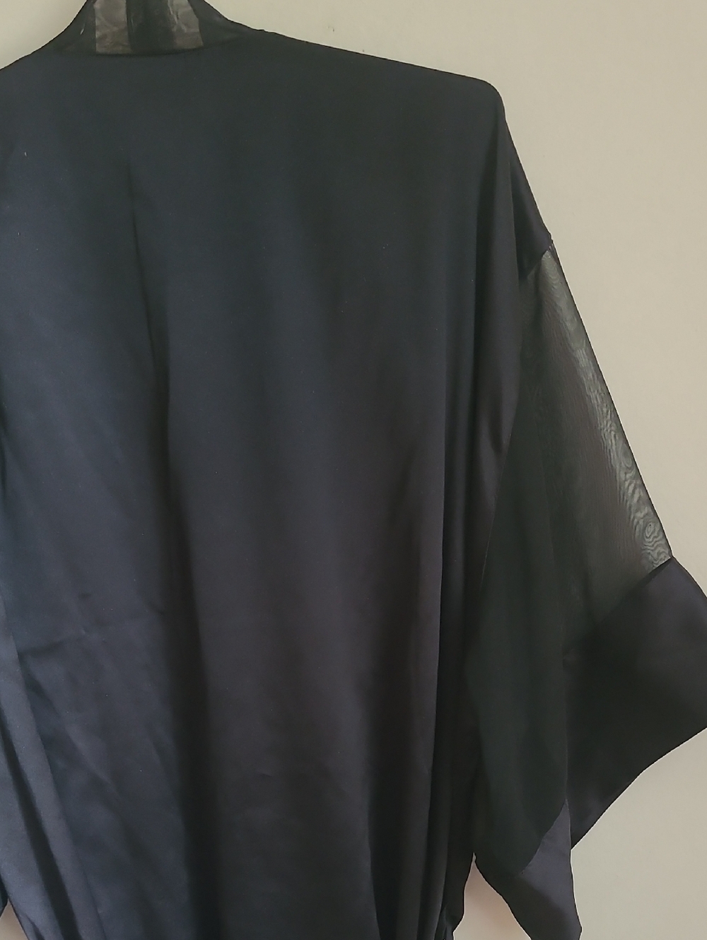 Women's Robe - Picture 5 of 7